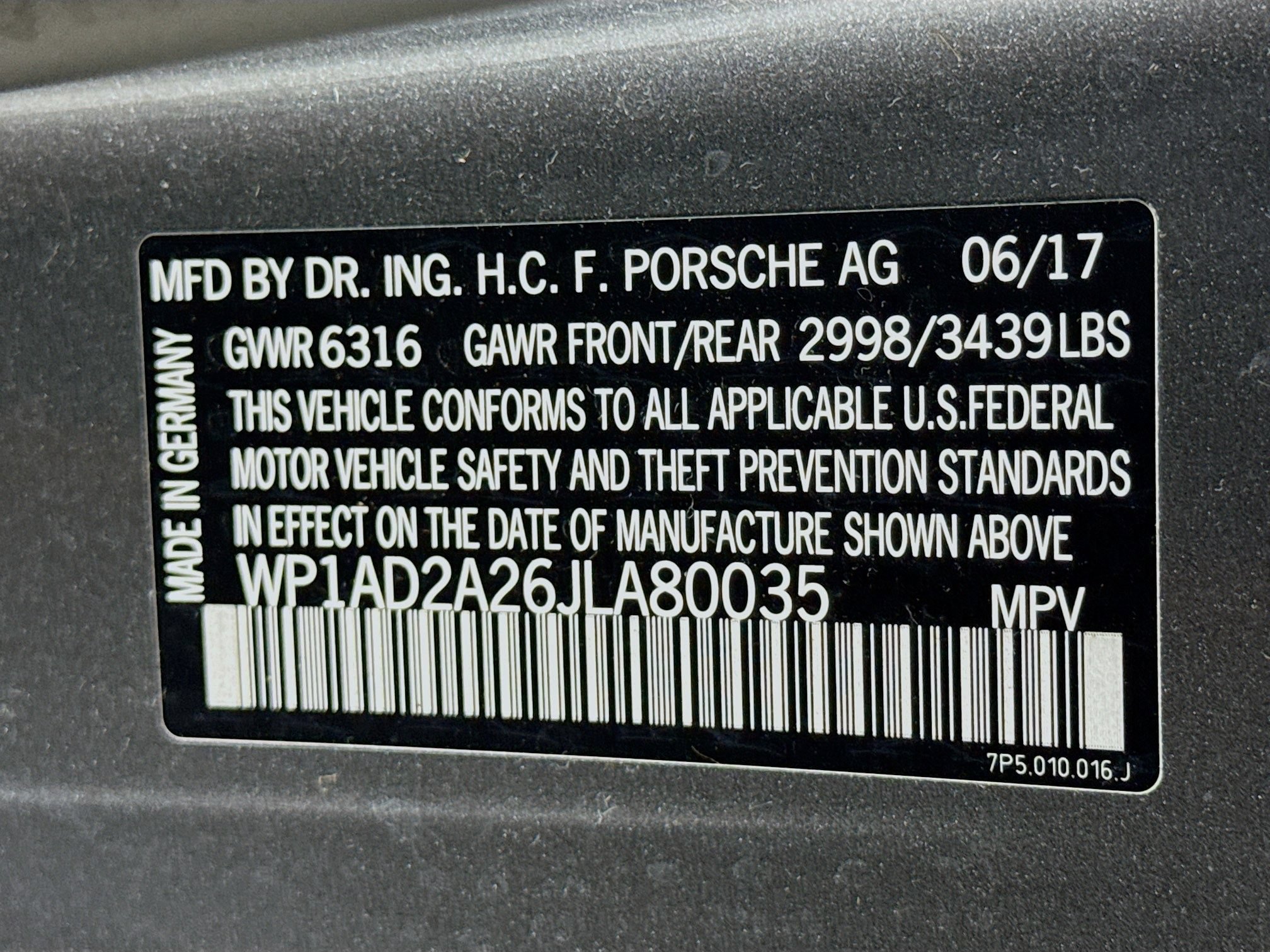 Certified 2018 Porsche Cayenne GTS AWD/4WD image 34