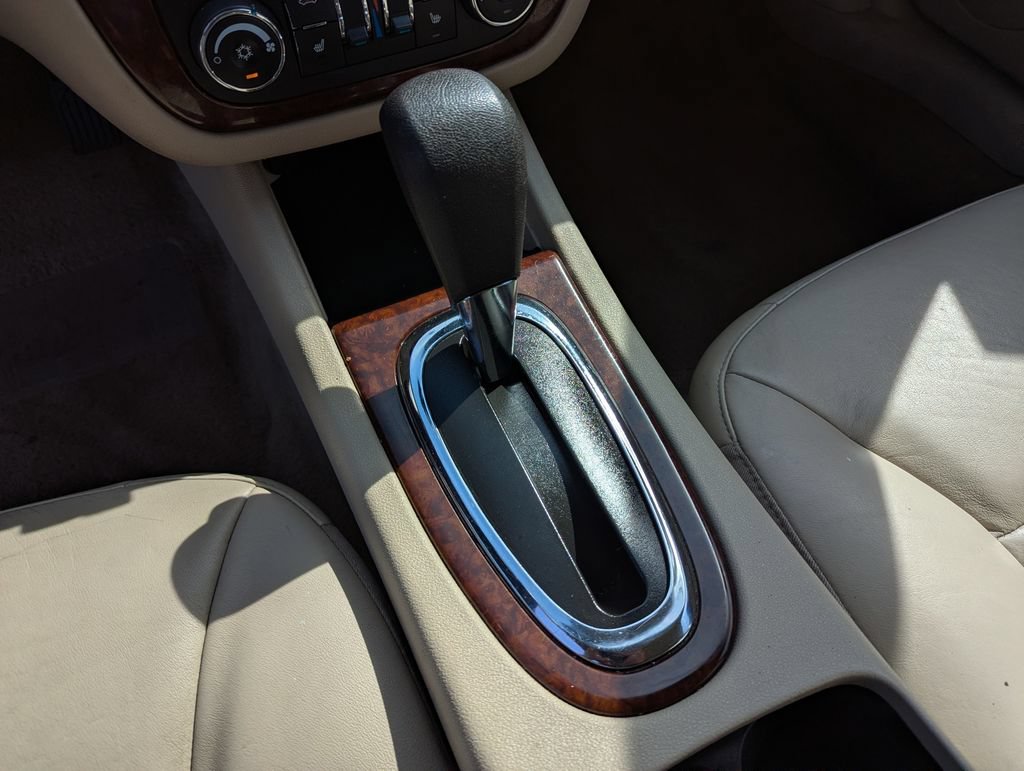 Used 2011 Chevrolet Impala LT w/ Luxury Edition Package FWD image 25