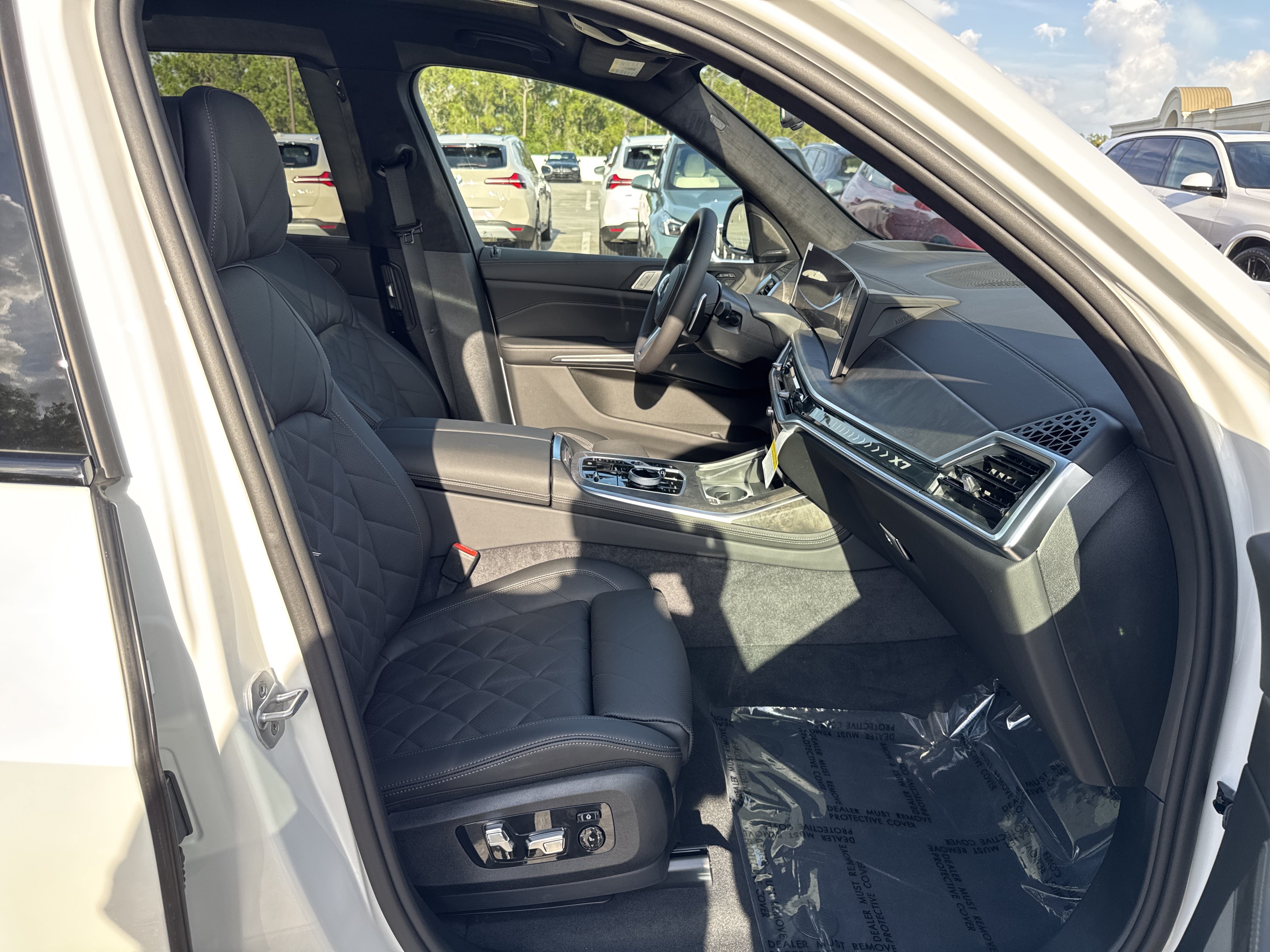 New 2027 BMW X7 xDrive40i w/ Executive Package AWD/4WD image 9