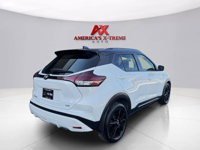 Used 2024 Nissan Kicks SR image 5