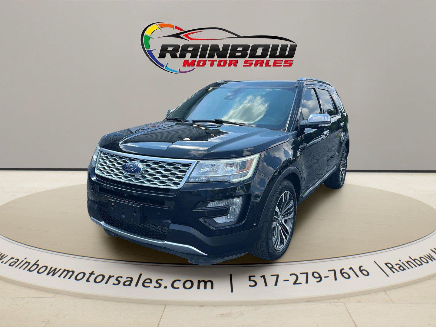 Used 2017 Ford Explorer Platinum AWD/4WD image 1