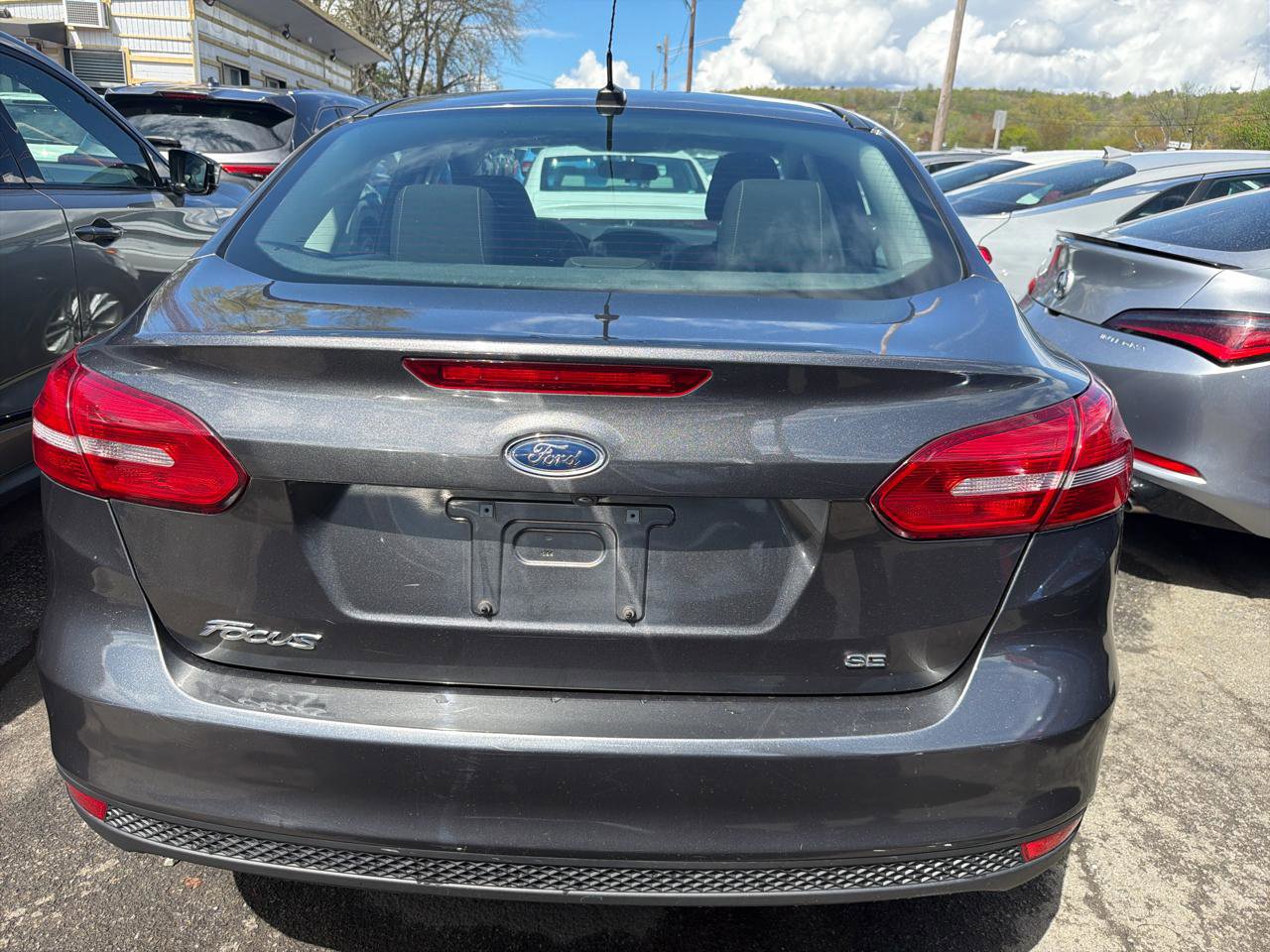 Used 2016 Ford Focus SE FWD image 7