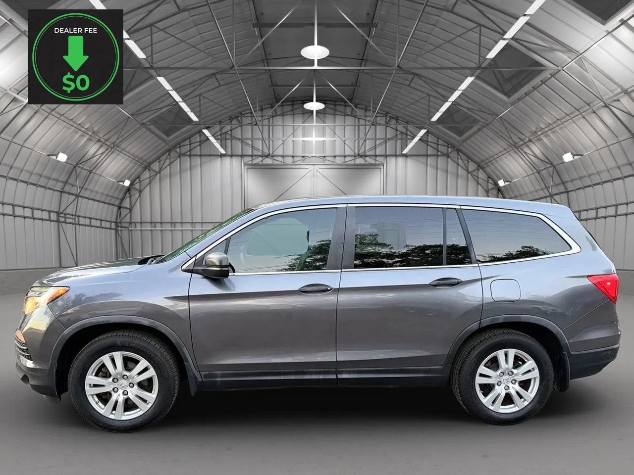 Used 2016 Honda Pilot LX image 2