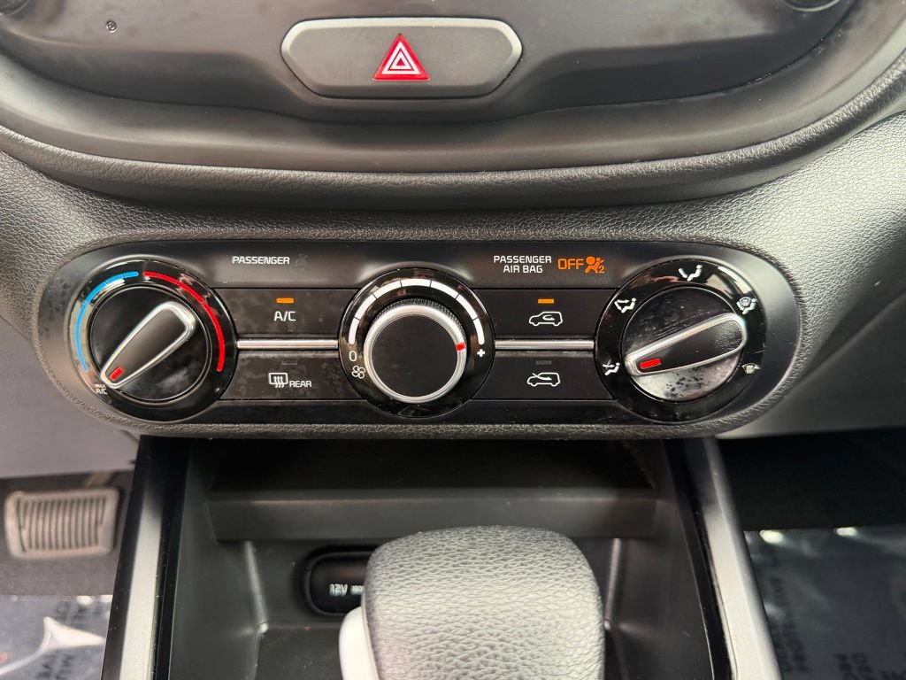 Used 2024 Kia Soul LX w/ Option Group 015 FWD image 24