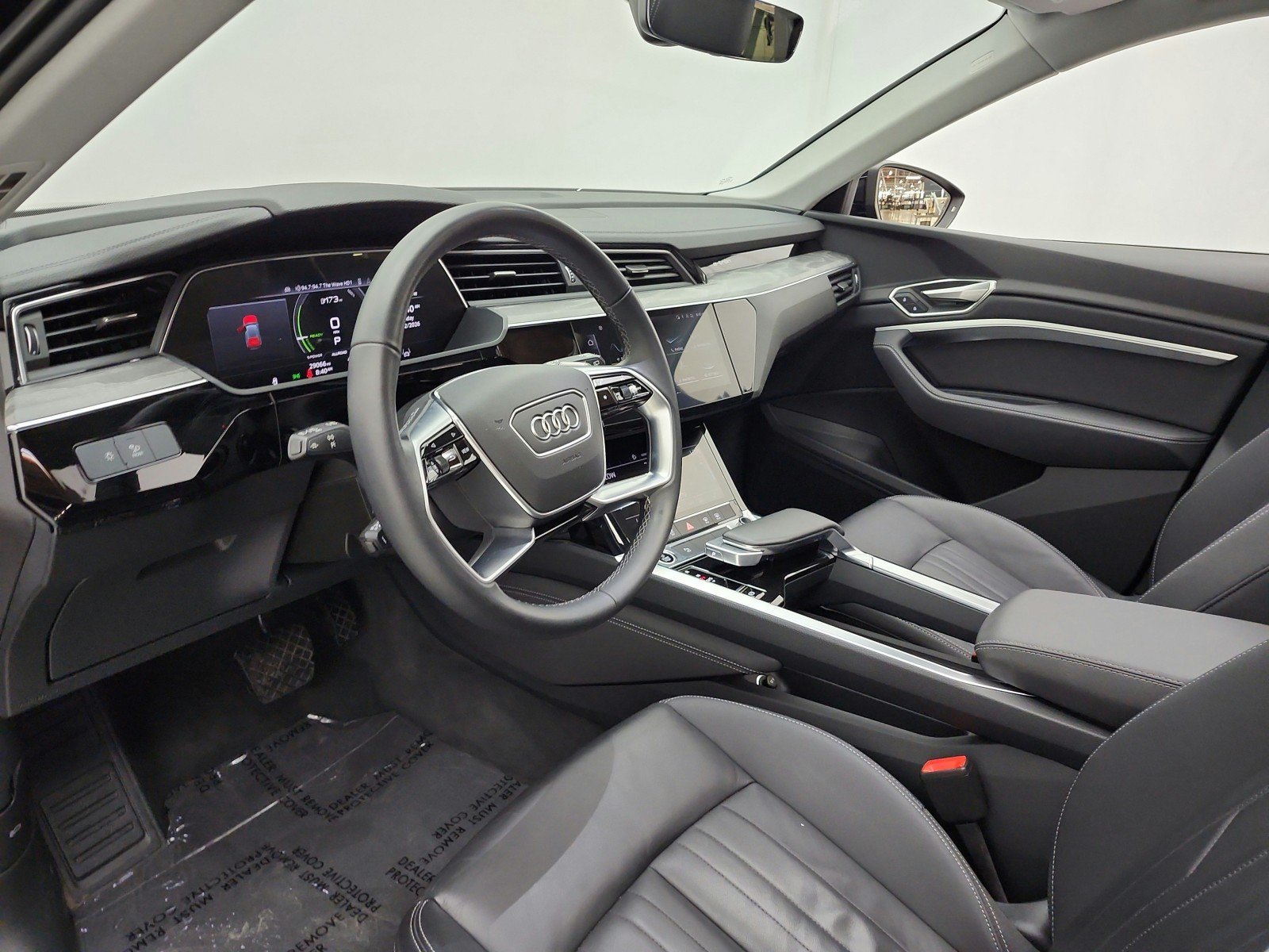 Used 2024 Audi Q8 e-tron Premium AWD/4WD image 12