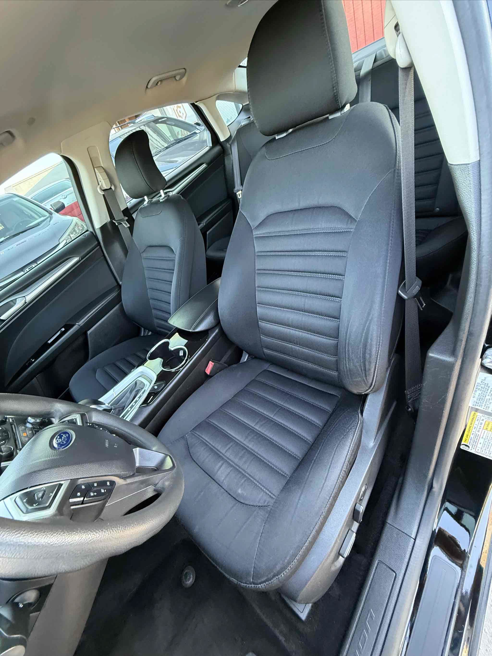 Used 2016 Ford Fusion SE FWD image 67