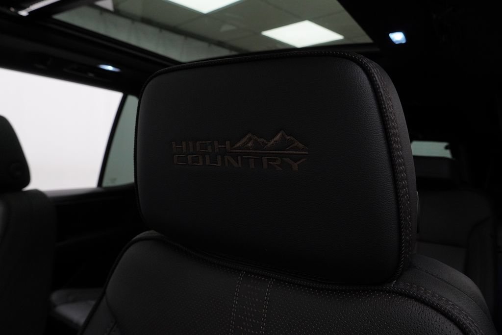 New 2026 Chevrolet Tahoe High Country AWD/4WD image 12