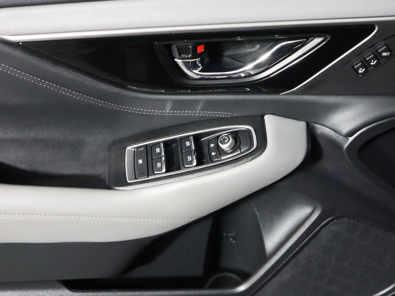 Used 2023 Subaru Outback Limited image 32