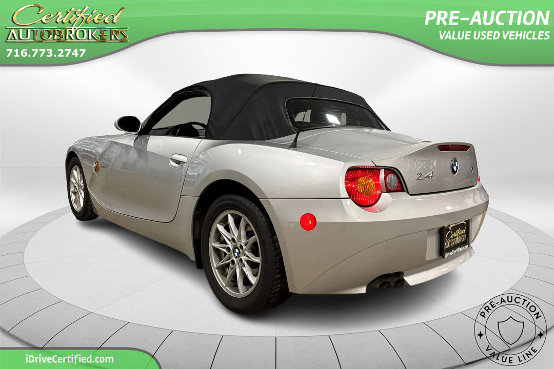 Used 2003 BMW Z4 2.5i image 8