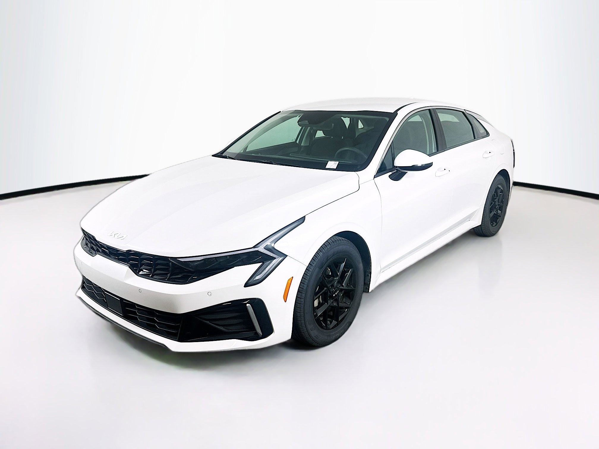 Used 2025 Kia K5 LXS image 3