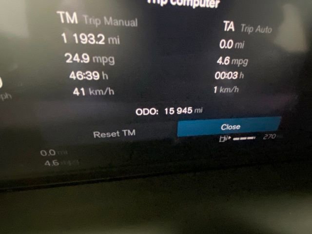 Used 2025 Volvo XC40 B5 Core AWD/4WD image 17