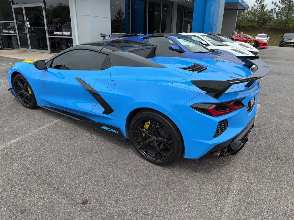 Used 2021 Chevrolet Corvette Stingray Premium Conv w/ Z51 Performance Package image 9
