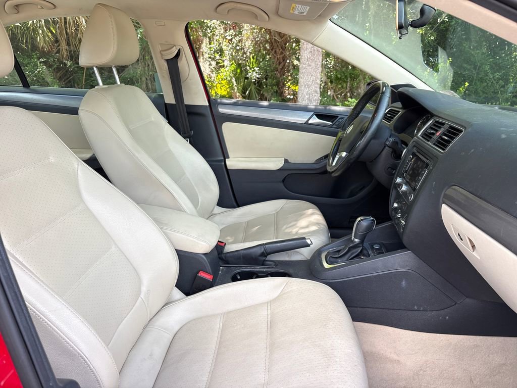 Used 2013 Volkswagen Jetta TDI FWD image 27
