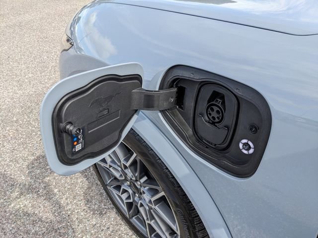 Certified 2025 Ford Mustang Mach-E GT image 11