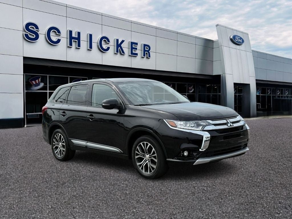 Used 2018 Mitsubishi Outlander SE FWD image 1