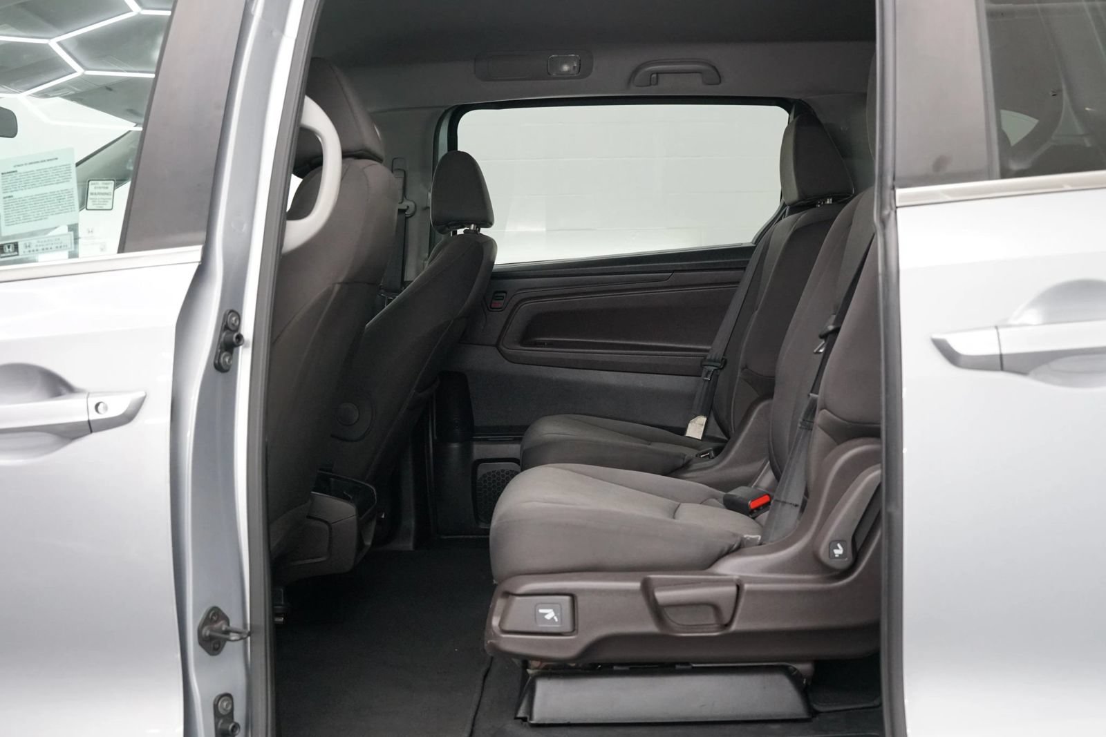 Used 2019 Honda Odyssey LX image 28