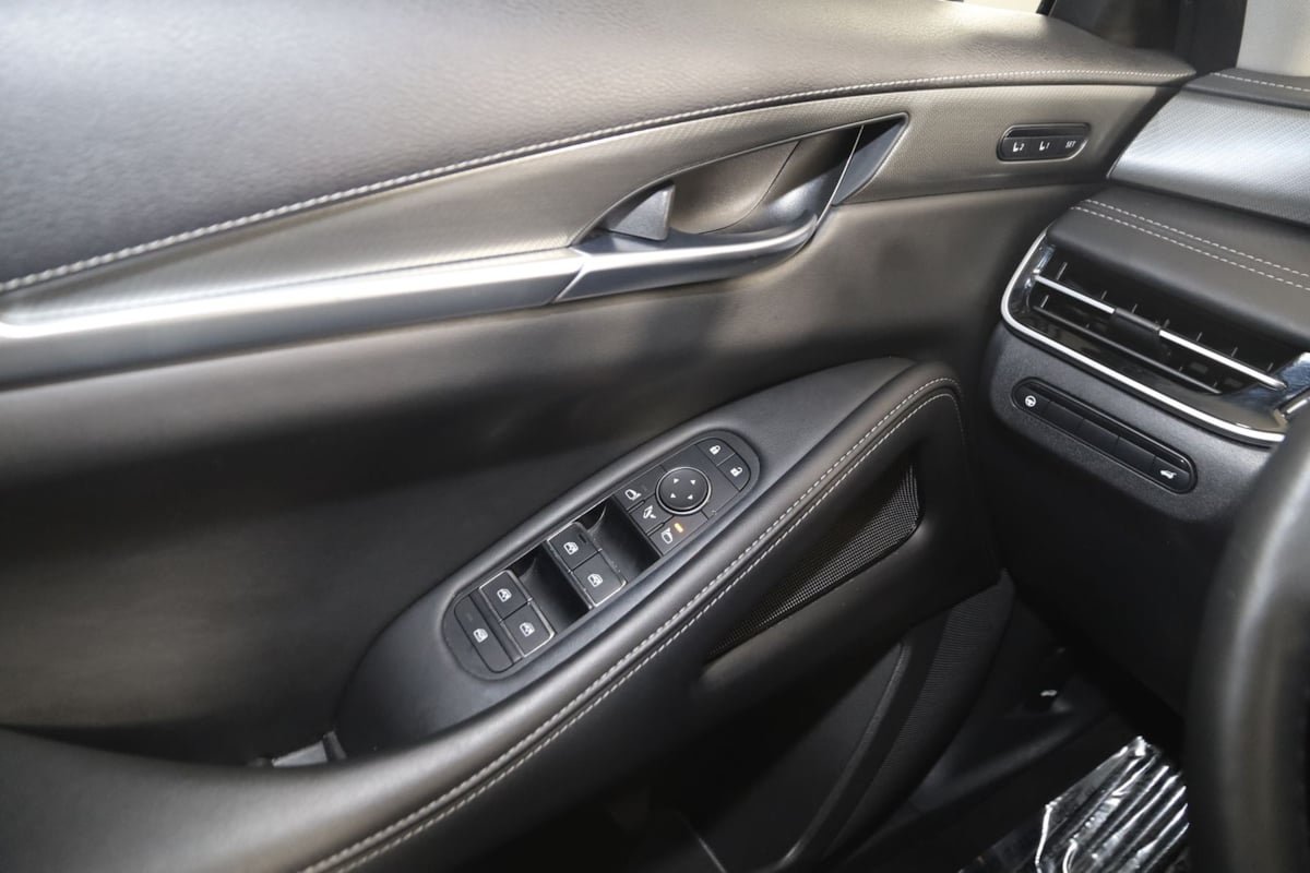 Used 2023 INFINITI QX60 Luxe w/ Cargo Package AWD/4WD image 31