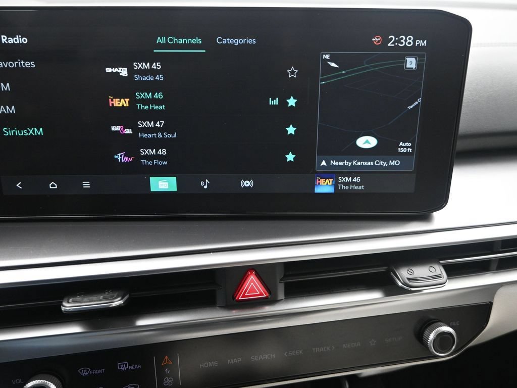 New 2025 Kia Sorento S w/ Panoramic Sunroof Package FWD image 13