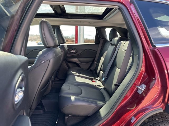 Used 2021 Jeep Cherokee Limited w/ Elite Package AWD/4WD image 11