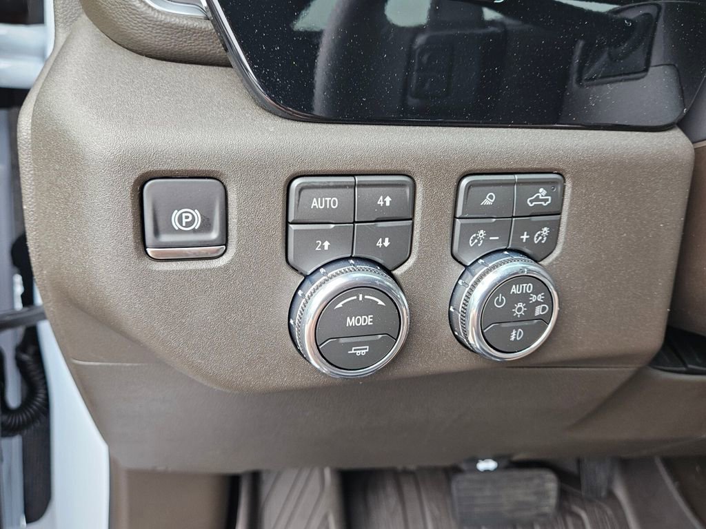 New 2026 GMC Sierra 1500 SLT image 25