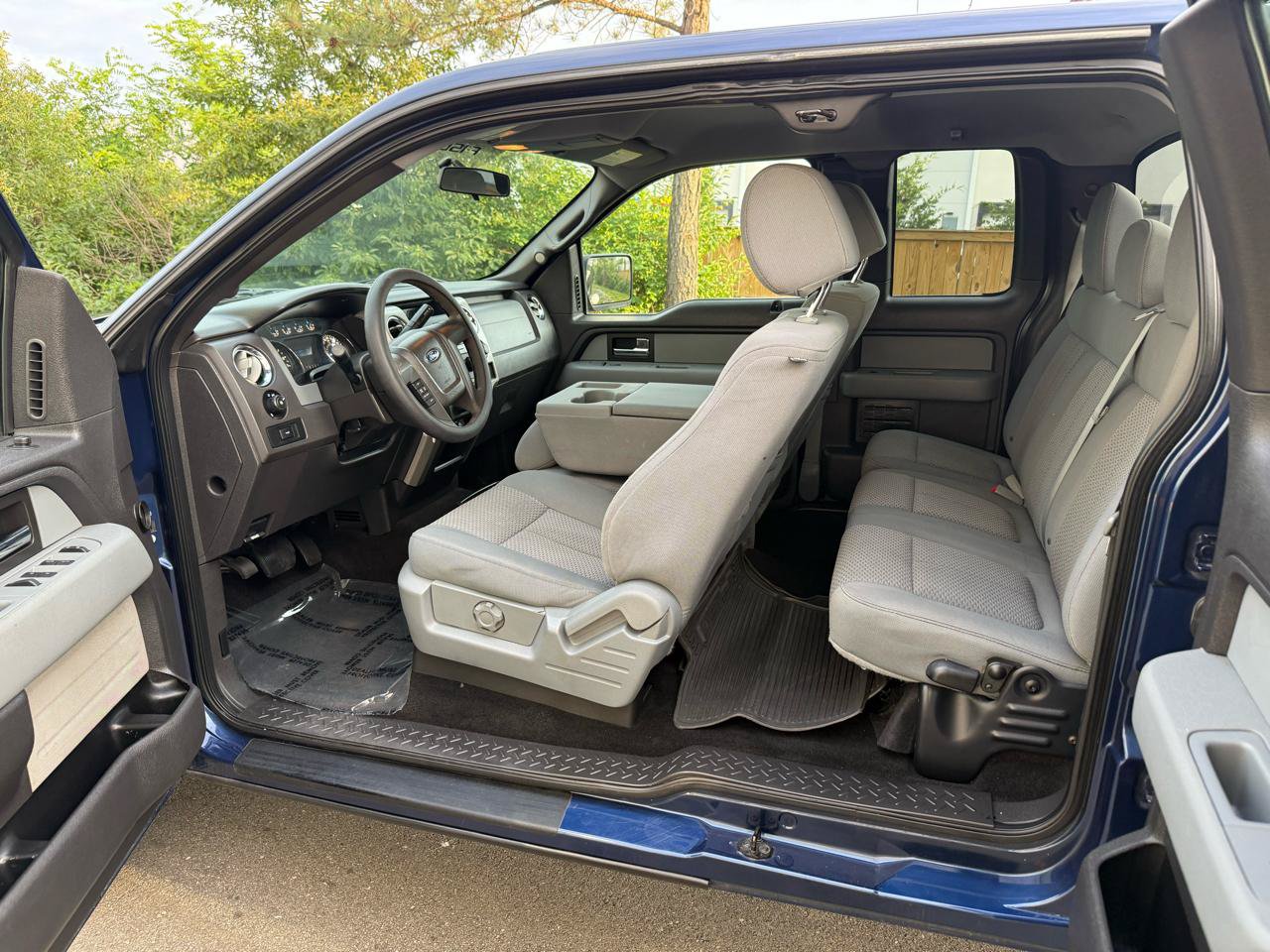 Used 2012 Ford F150 XLT AWD/4WD image 18