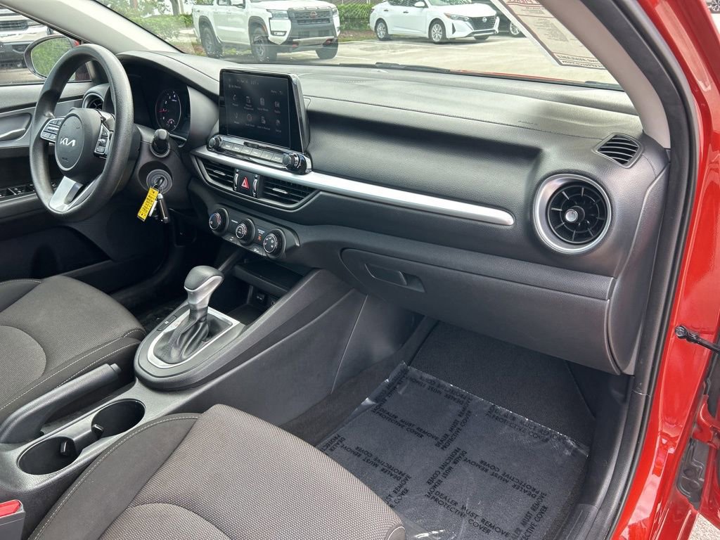 Used 2023 Kia Forte LXS image 40