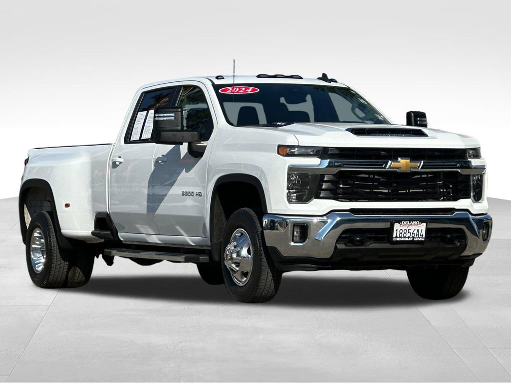 Used 2024 Chevrolet Silverado 3500 LT w/ Convenience Package image 7