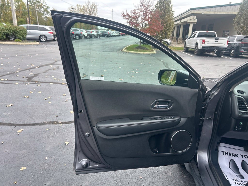 Used 2021 Honda HR-V EX image 9