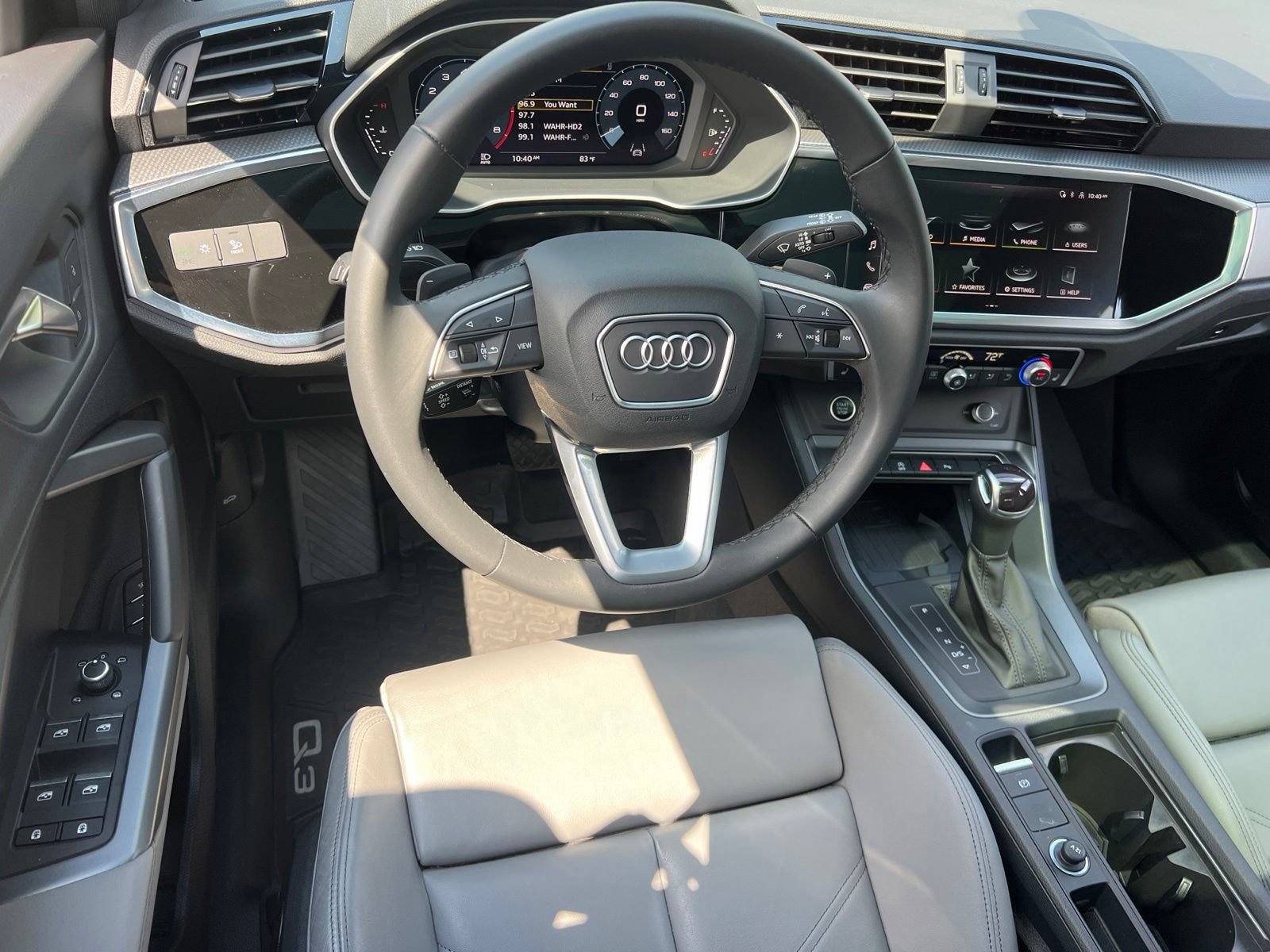 Used 2025 Audi Q3 2.0T Premium w/ Convenience Package AWD/4WD image 42