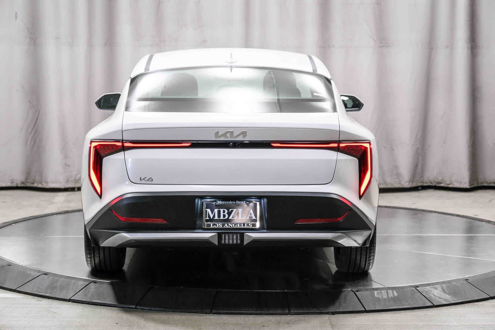 Used 2025 Kia K4 EX FWD image 3