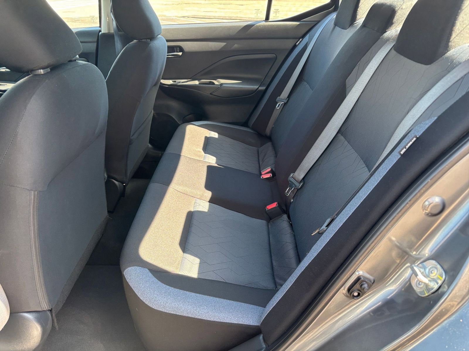 Used 2025 Nissan Versa SV image 25