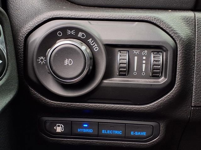 Used 2022 Jeep Wrangler Unlimited Sahara image 24