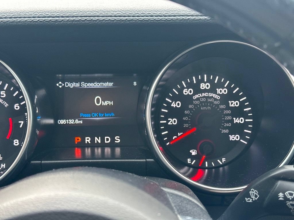 Used 2018 Ford Mustang Coupe RWD image 27