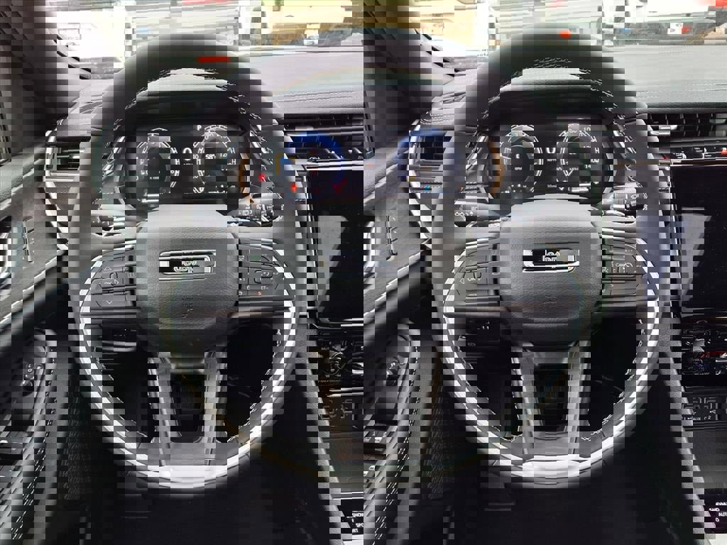 New 2025 Jeep Grand Cherokee Limited w/ Luxury Tech Group II image 5