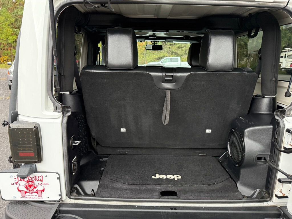 Used 2013 Jeep Wrangler Sahara image 29