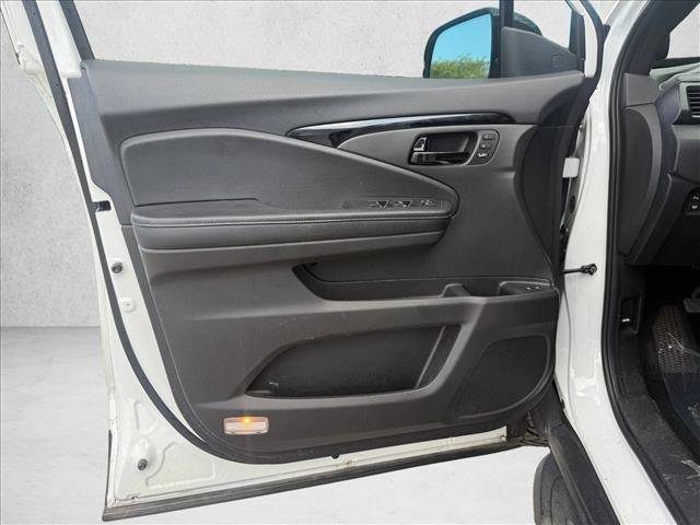 Used 2022 Honda Passport Elite image 18
