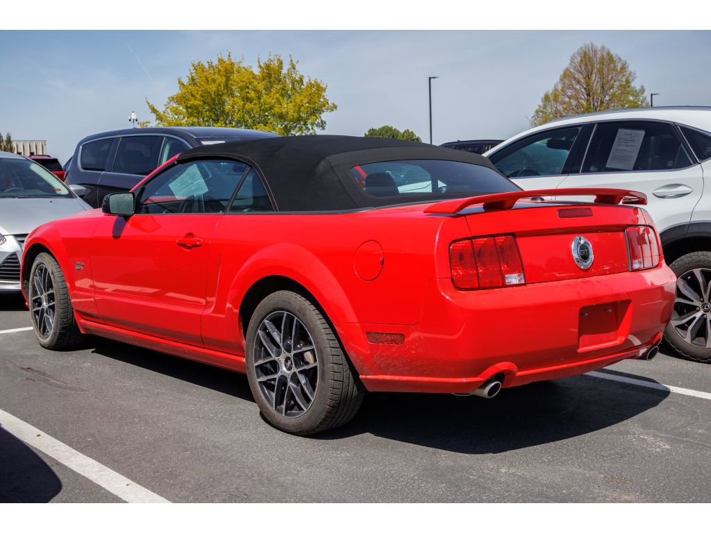 Used 2007 Ford Mustang GT RWD image 3