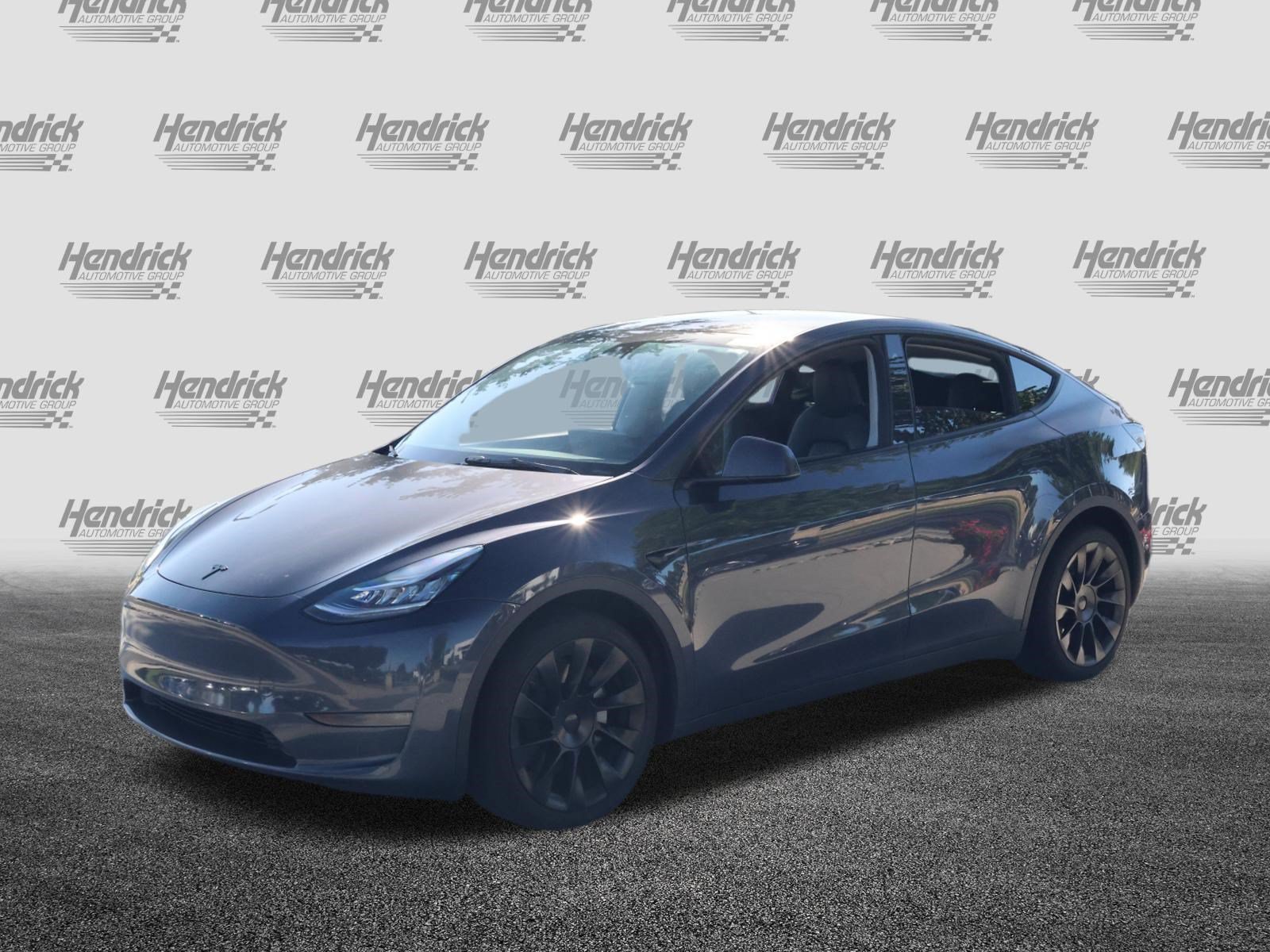 Used 2023 Tesla Model Y AWD image 5