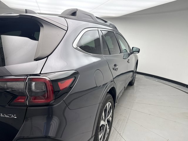 Used 2022 Subaru Outback Limited image 5