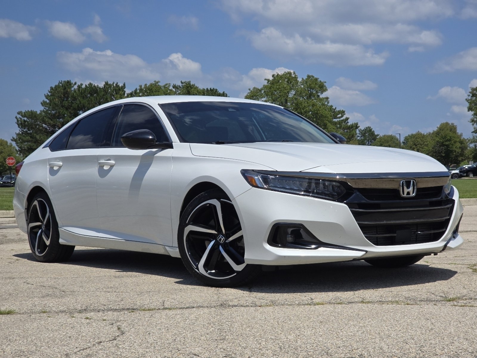 Certified 2022 Honda Accord Sport Special Edition image 2