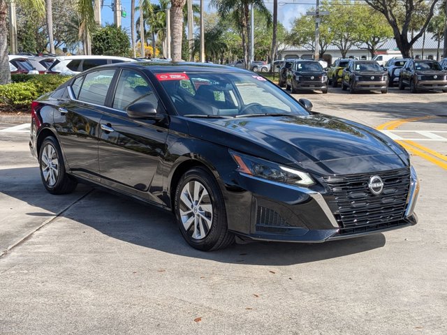 Certified 2025 Nissan Altima 2.5 S video 3