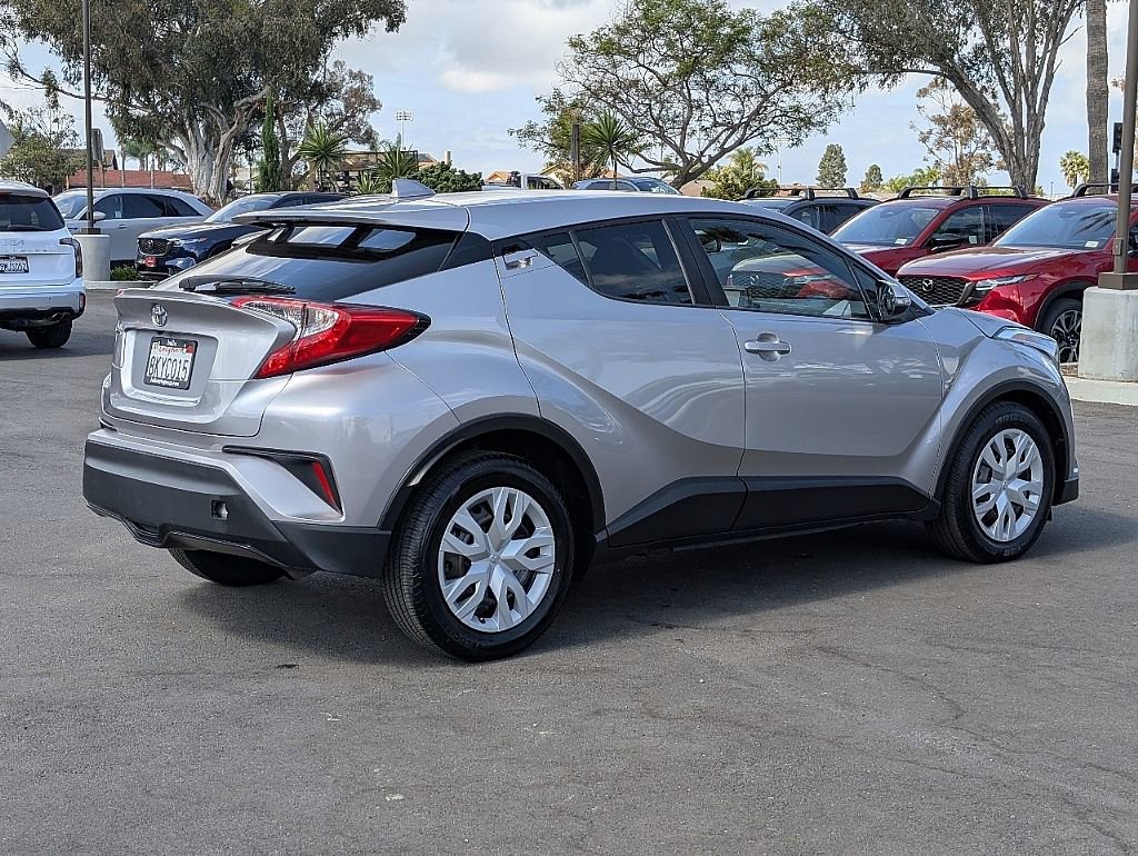 Used 2019 Toyota C-HR LE image 10