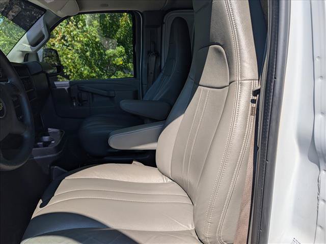 Used 2019 Chevrolet Express 2500 Extended w/ Driver Convenience Package RWD image 19