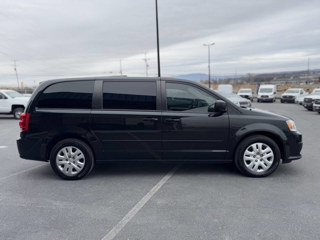 Used 2016 Dodge Grand Caravan SE w/ Quick Order Package 29E SE FWD image 44