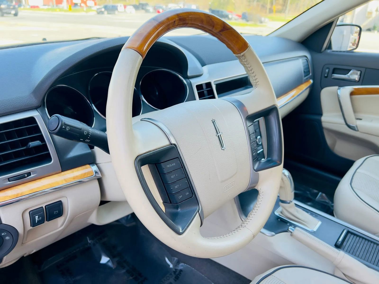 Used 2012 Lincoln MKZ AWD image 26