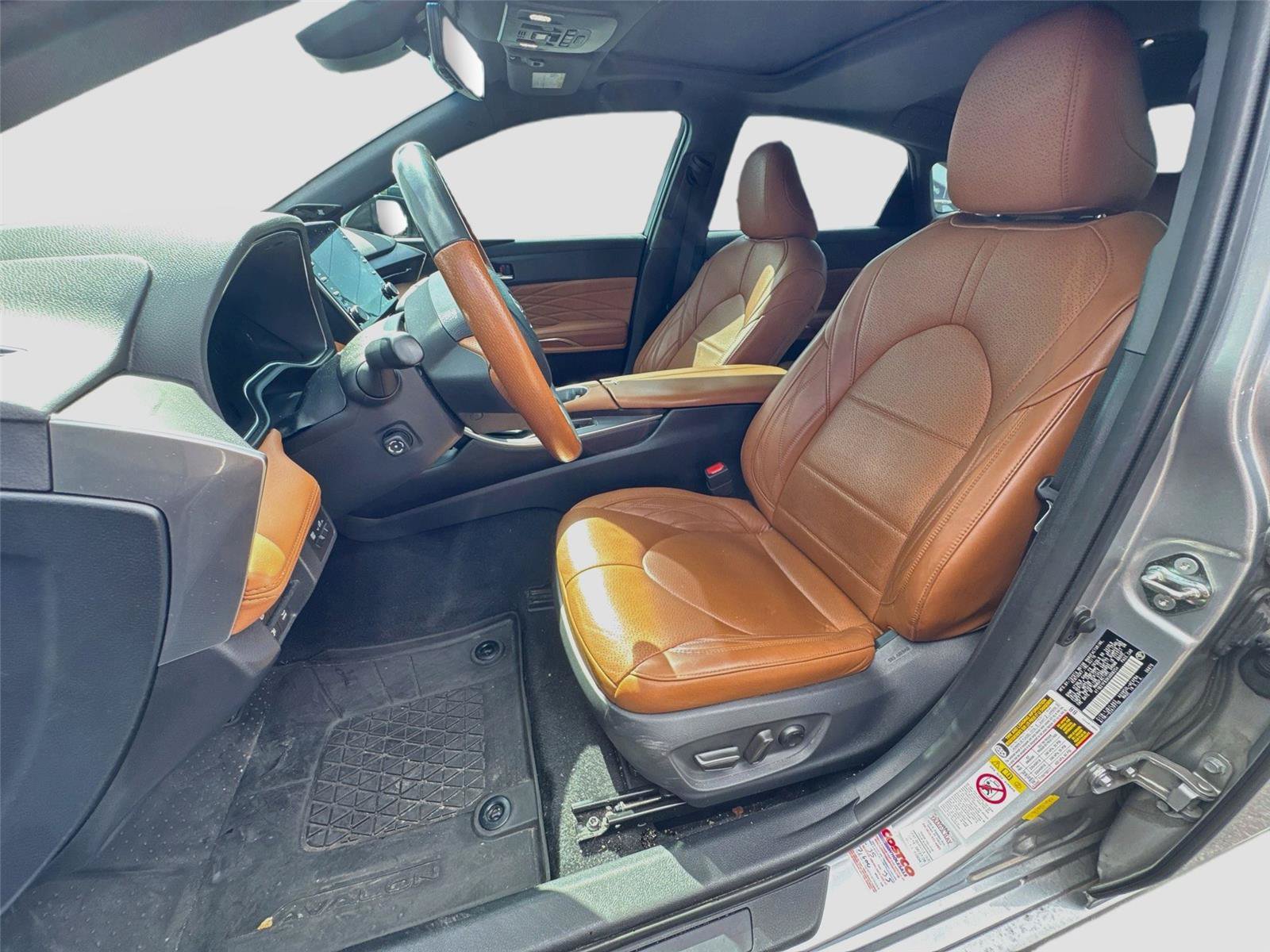 Used 2019 Toyota Avalon Limited w/ Advanced Safety Package FWD image 8