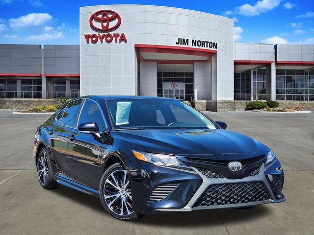Used 2019 Toyota Camry SE w/ Convenience Package FWD image 1