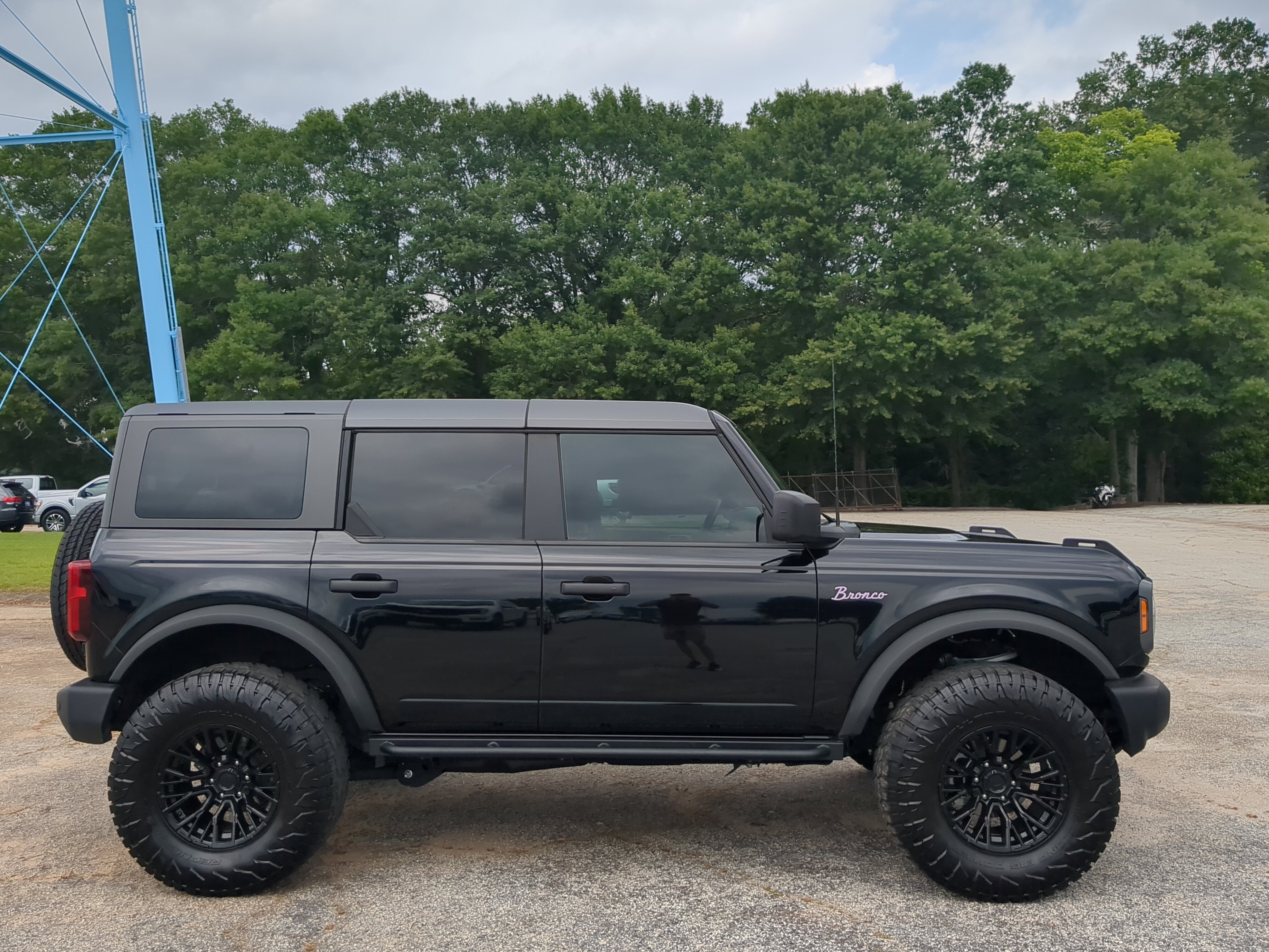 Used 2024 Ford Bronco Big Bend AWD/4WD image 2