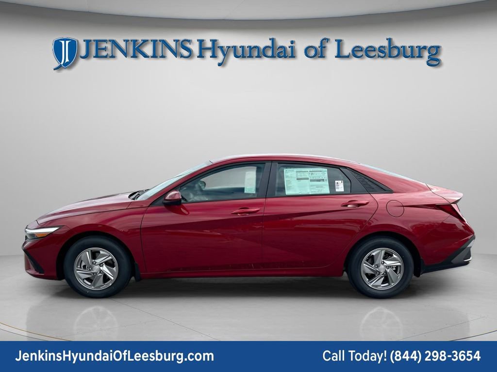 New 2026 Hyundai Elantra SE FWD image 5