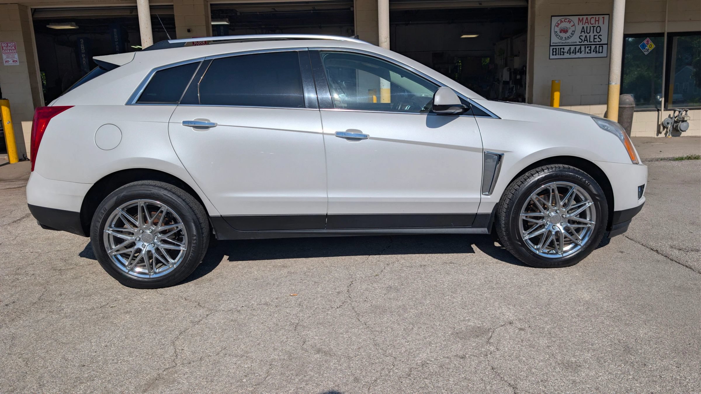 Used 2013 Cadillac SRX Premium w/ Driver Assist Package AWD/4WD image 7